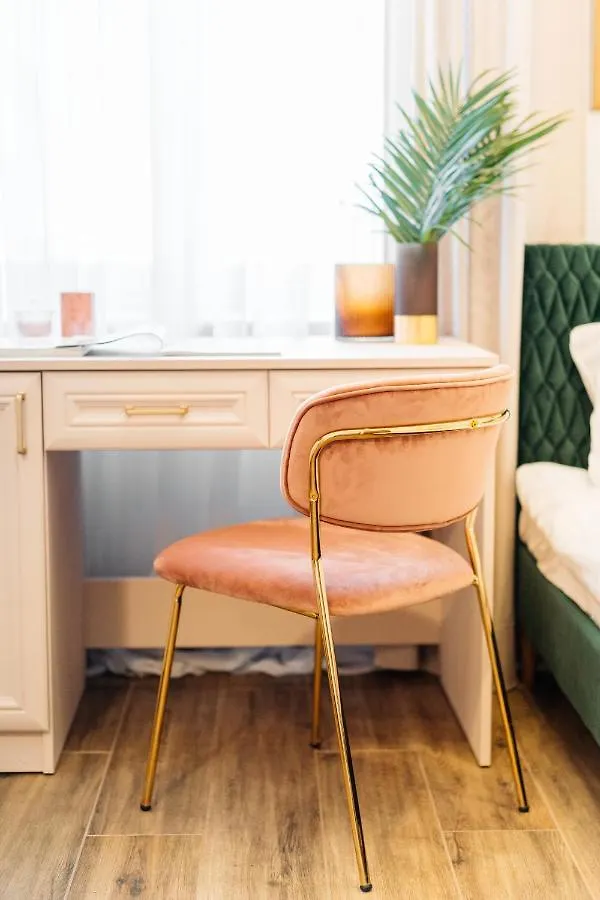 Hostel Sapphire Studios By Loft Affair Krakow Poland